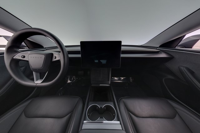2024 Tesla Model 3 — photo 20 of 24