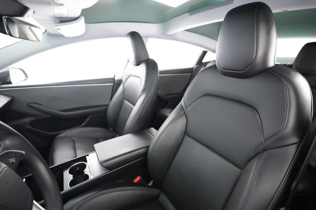 2024 Tesla Model 3 — photo 3 of 24