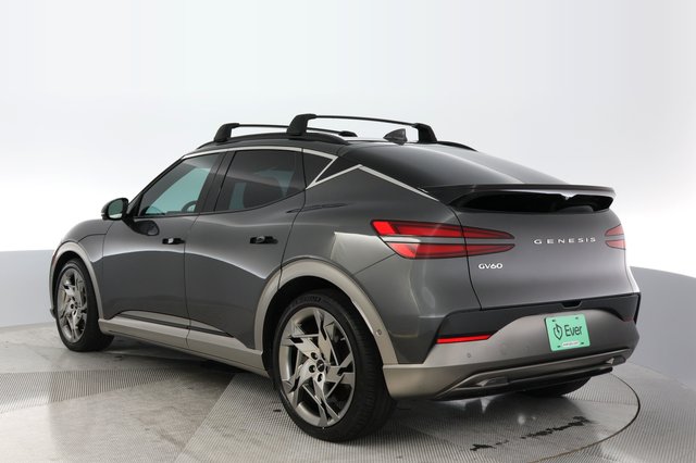 2023 Genesis GV60 — photo 11 of 22