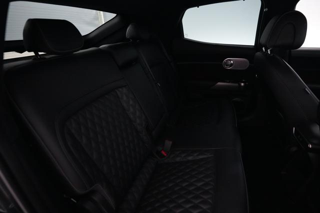 2023 Genesis GV60 — photo 4 of 22