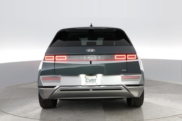 2023 Hyundai IONIQ 5 — photo 9 of 33