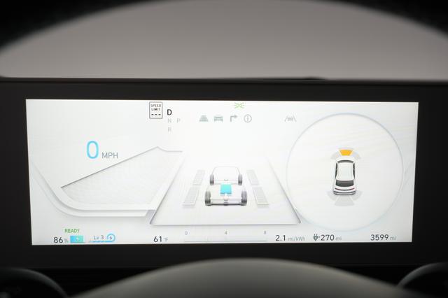 2023 Hyundai IONIQ 5 — photo 4 of 33