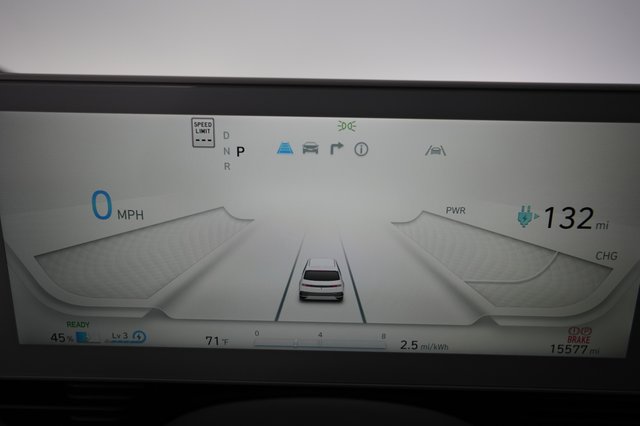 2024 Hyundai IONIQ 5 — photo 5 of 26
