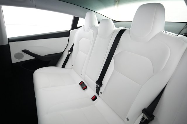 2025 Tesla Model 3 — photo 19 of 21