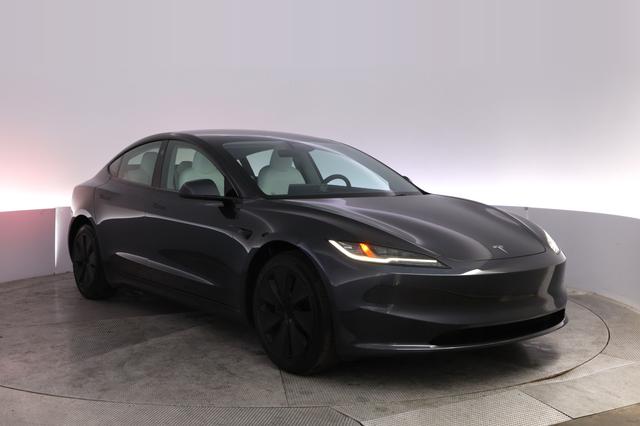 2025 Tesla Model 3 — photo 10 of 21