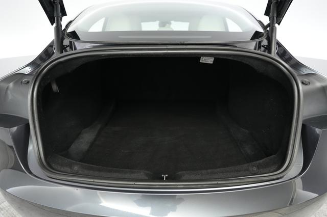 2025 Tesla Model 3 — photo 6 of 21