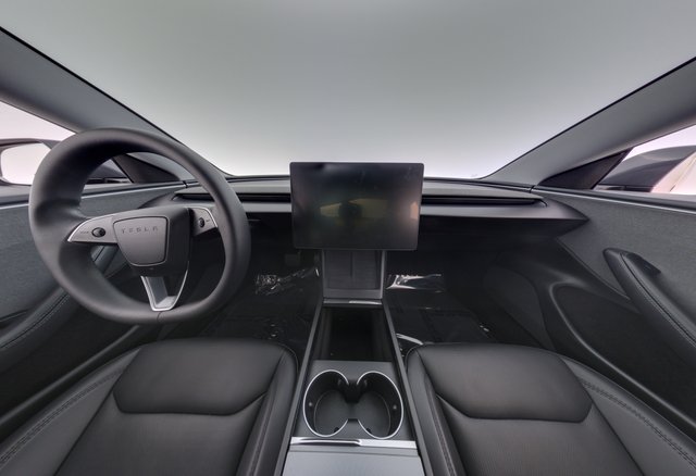 2025 Tesla Model 3 — photo 21 of 24