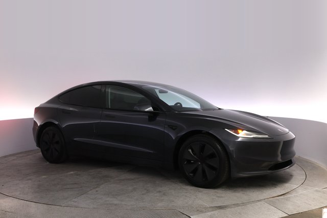 2025 Tesla Model 3 — photo 11 of 24