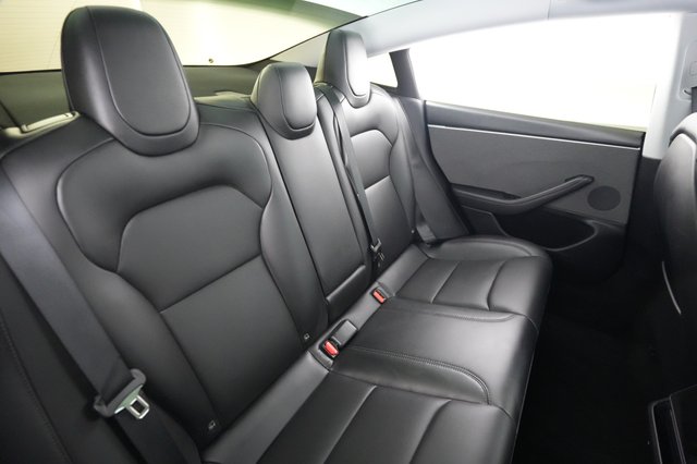 2025 Tesla Model 3 — photo 4 of 24