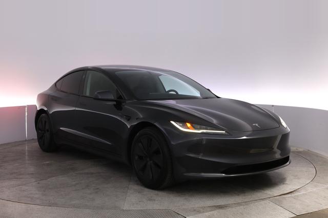 2025 Tesla Model 3 — photo 10 of 24