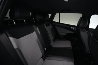 2023 Volkswagen ID.4 — photo 4 of 22