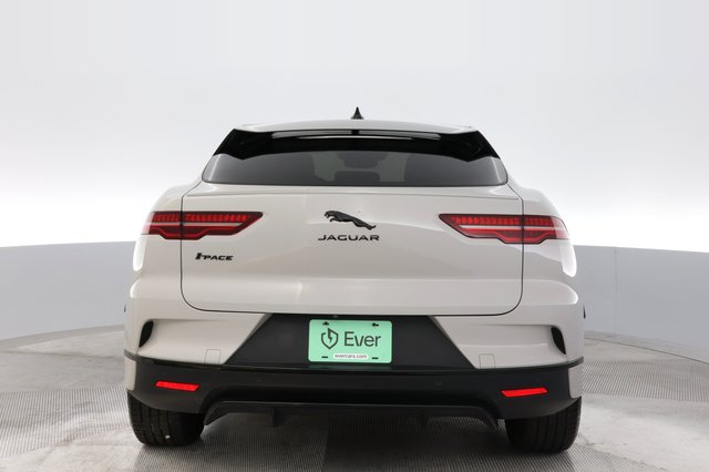 2023 Jaguar I-Pace — photo 12 of 25