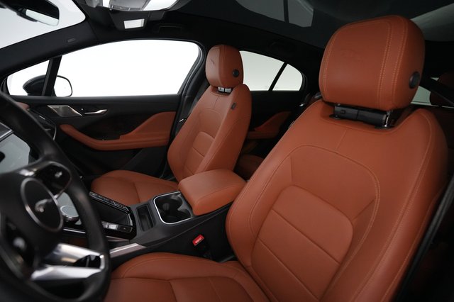 2023 Jaguar I-Pace — photo 3 of 25