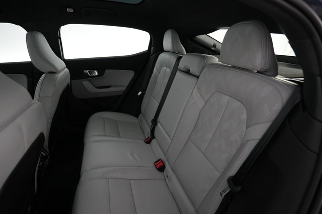 2023 Polestar 2 — photo 19 of 21