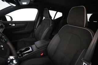 2023 Volvo XC40 Recharge — photo 3 of 23