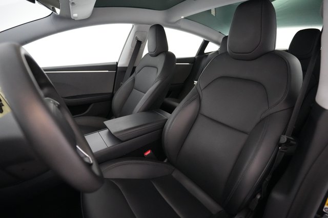 2024 Tesla Model 3 — photo 3 of 19