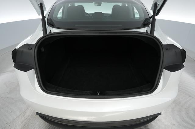 2024 Tesla Model 3 — photo 6 of 23