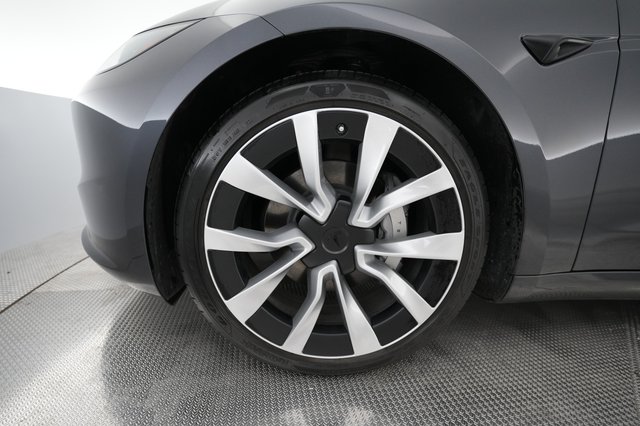 2024 Tesla Model 3 — photo 16 of 21