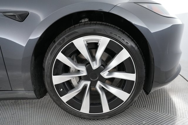 2024 Tesla Model 3 — photo 15 of 21