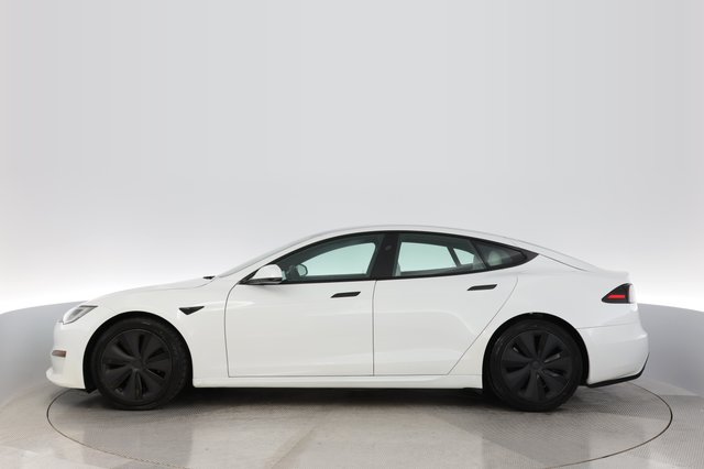 2024 Tesla Model S — photo 12 of 19