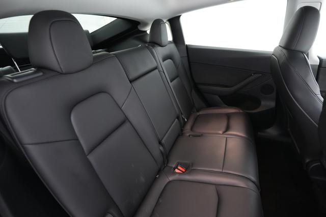 2024 Tesla Model Y — photo 4 of 28