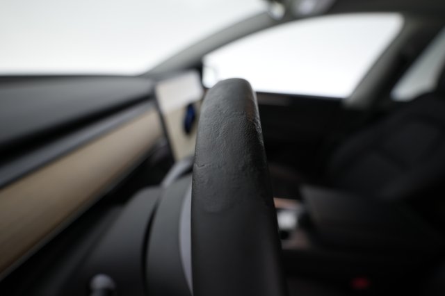 2024 Tesla Model Y — photo 27 of 28