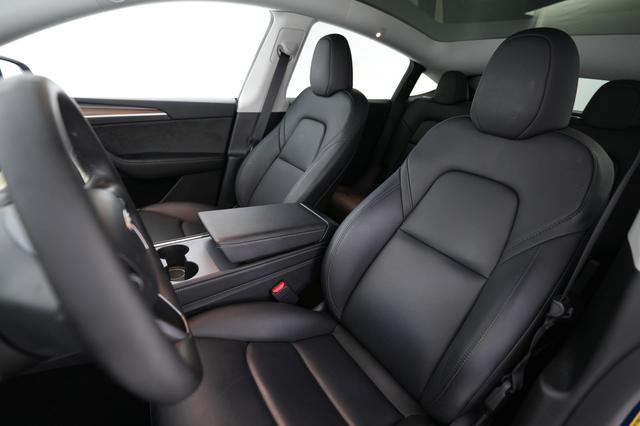 2024 Tesla Model Y — photo 3 of 28
