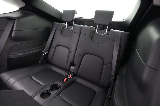 2024 Tesla Model Y — photo 20 of 28