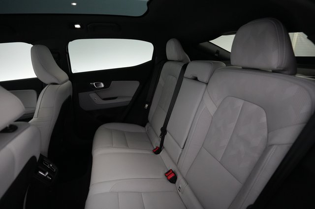 2024 Polestar 2 — photo 17 of 19