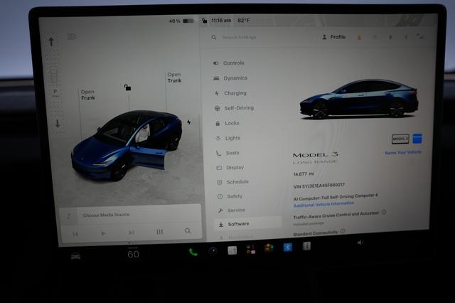 2025 Tesla Model 3 — photo 5 of 23