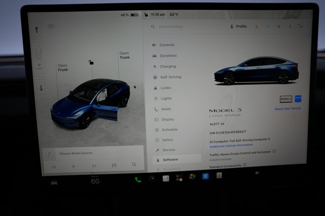 2025 Tesla Model 3 — photo 5 of 23
