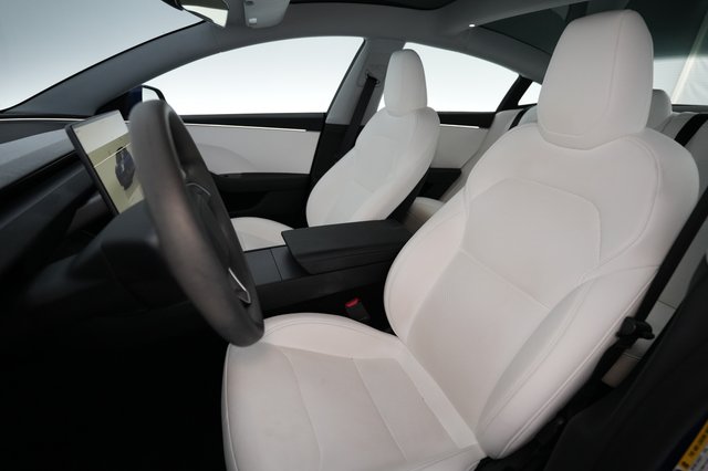 2025 Tesla Model 3 — photo 3 of 23