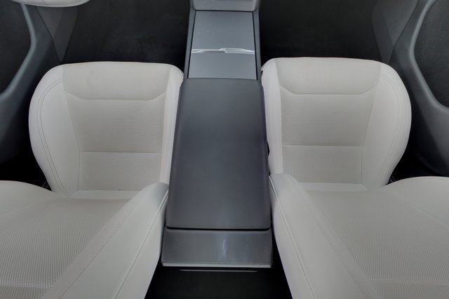 2025 Tesla Model 3 — photo 21 of 23