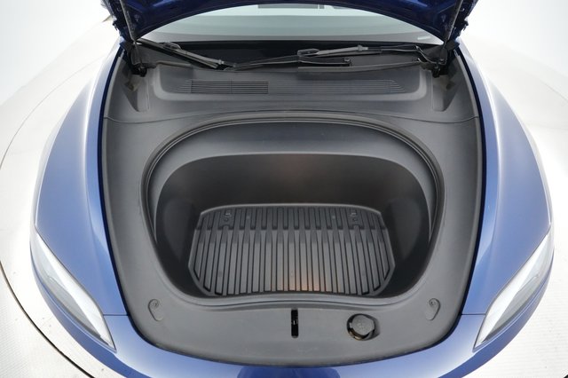 2025 Tesla Model 3 — photo 22 of 23