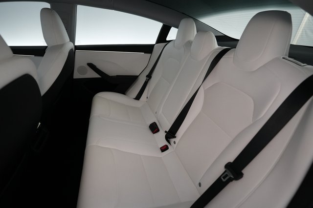 2025 Tesla Model 3 — photo 19 of 23