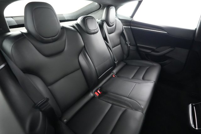 2022 Tesla Model S — photo 4 of 24