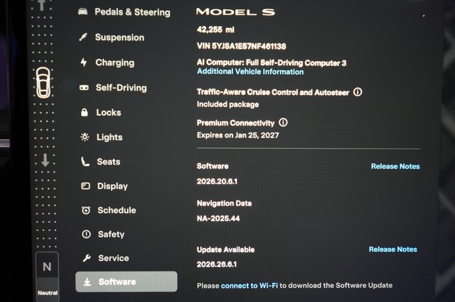 2022 Tesla Model S — photo 5 of 24