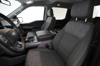 2023 Ford F-150 Lightning — photo 3 of 16