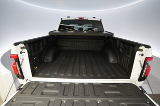 2023 Ford F-150 Lightning — photo 6 of 16