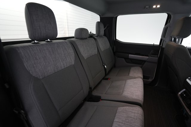 2023 Ford F-150 Lightning — photo 4 of 15