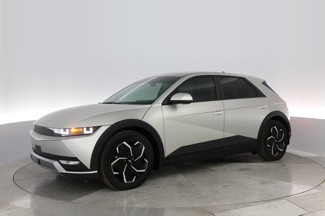 2024 Hyundai IONIQ 5 — photo 11 of 29
