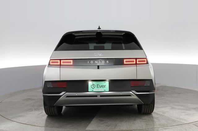 2024 Hyundai IONIQ 5 — photo 9 of 29