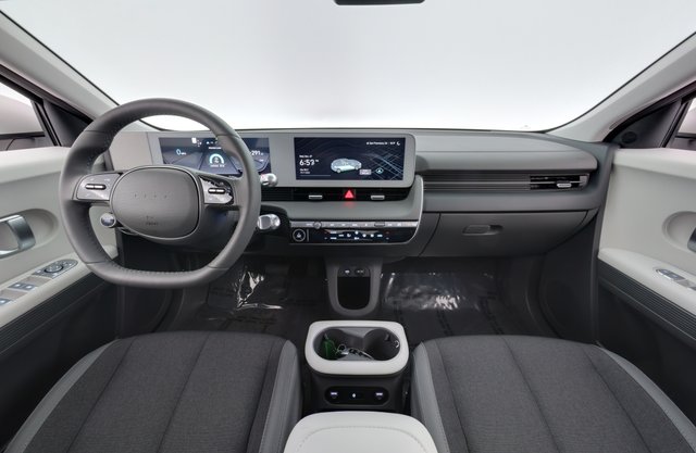 2024 Hyundai IONIQ 5 — photo 19 of 29