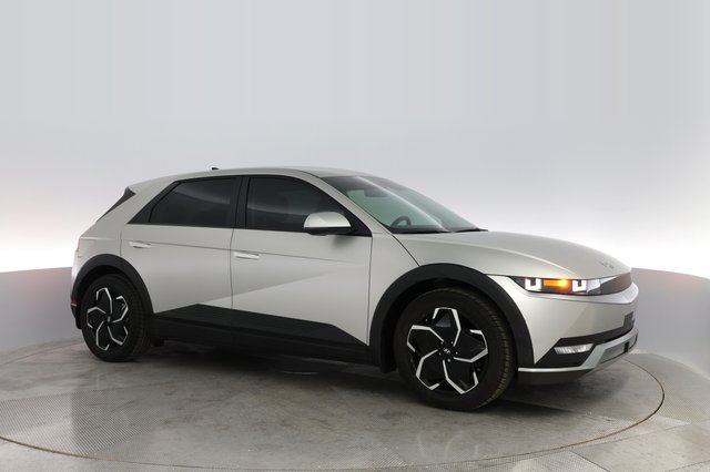 2024 Hyundai IONIQ 5 — photo 8 of 29