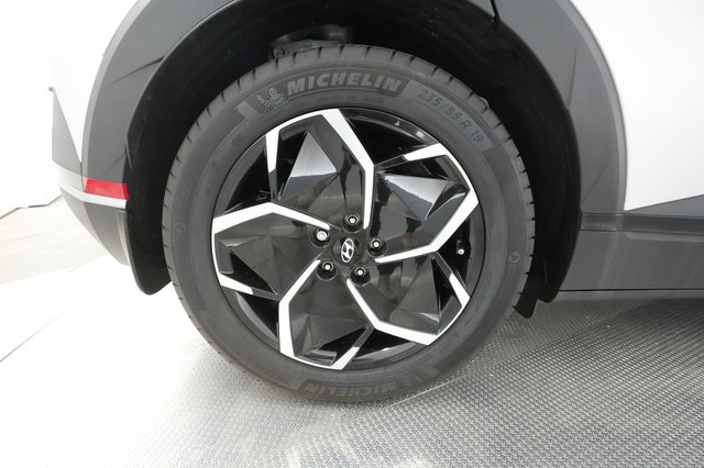2024 Hyundai IONIQ 5 — photo 15 of 29