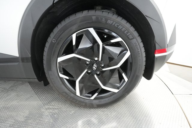 2024 Hyundai IONIQ 5 — photo 13 of 29
