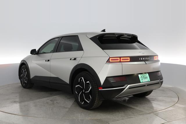 2024 Hyundai IONIQ 5 — photo 10 of 29