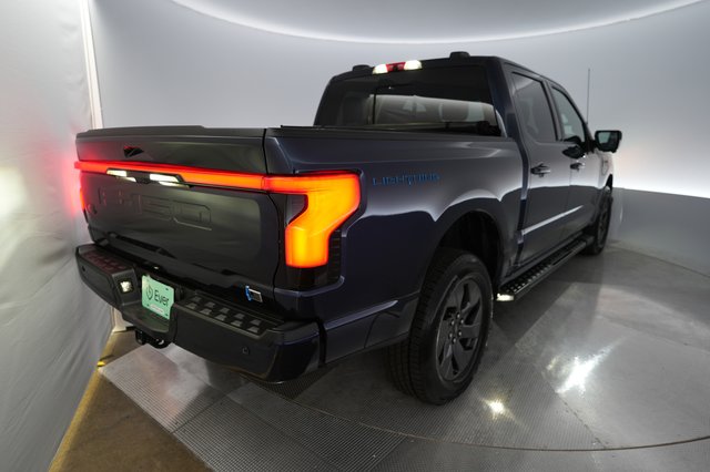 2023 Ford F-150 Lightning — photo 2 of 18