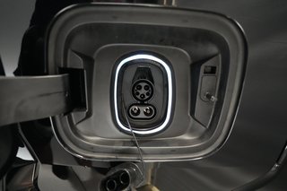 2024 Chevrolet Silverado EV — photo 8 of 15