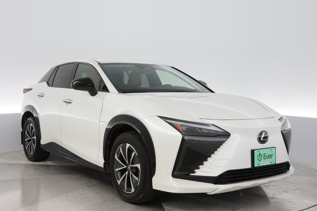 2024 Lexus RZ — photo 9 of 18